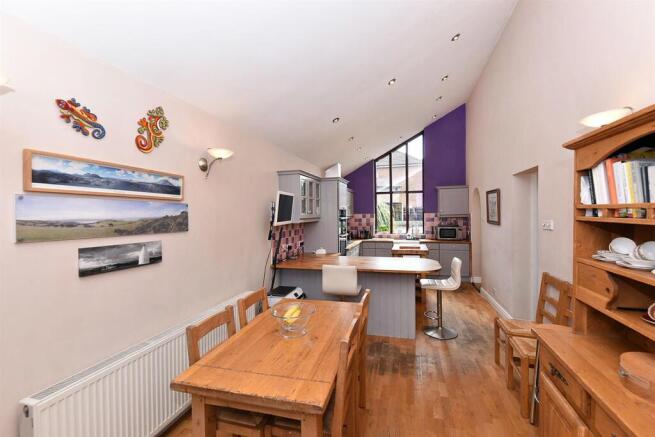 KITCHEN/DINING/FAMILY ROOM