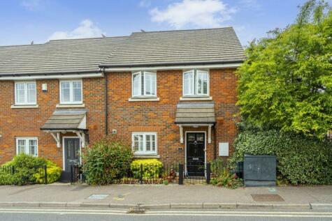 Chesham - 3 bedroom end of terrace house for sale