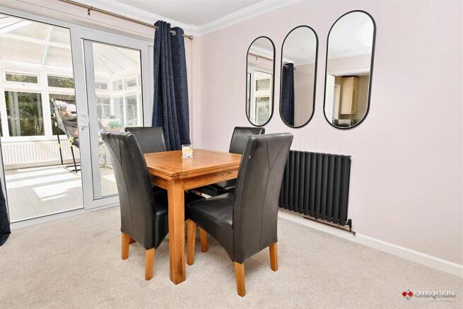 Lounge/ Dining room