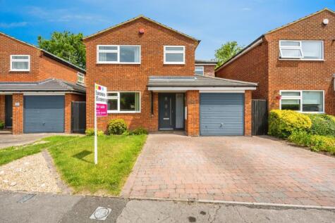 Brookside, Weston Turville, Aylesbury