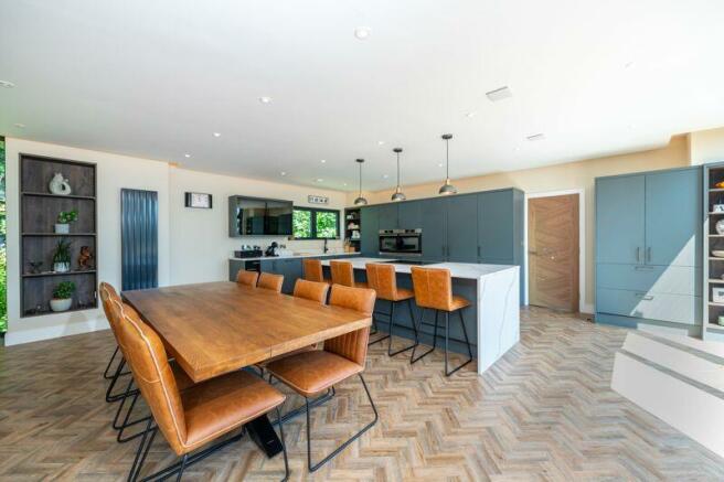 Breakfast kitchen and dining room