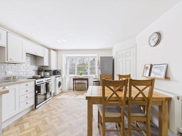 Dining kitchen