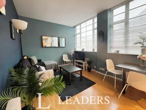 Living area 2nd pict