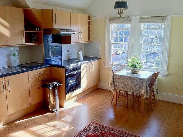 Kitchen (Main)