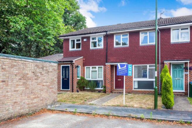 2 bedroom house to rent in stratford