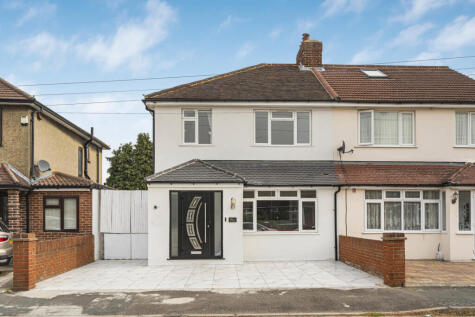 Hythefield Avenue, Egham, Surrey, TW20