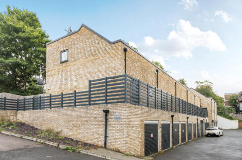 South Norwood Hill, London, SE25