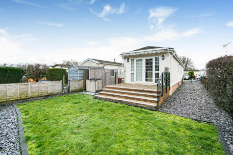 Burway Crescent, Penton Park, Chertsey, Surrey, KT16