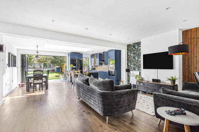 Dining/Kitchen