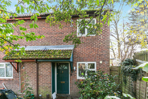 Lainlock Place, Hounslow, TW3