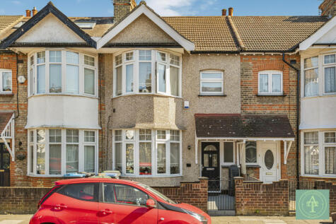 Elsiedene Road, Winchmore Hill, London, N21