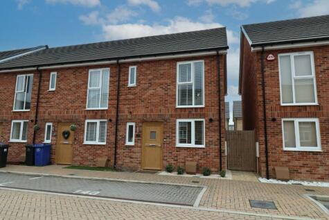 KILLARNEY CRECENT, West Thurrock, Grays