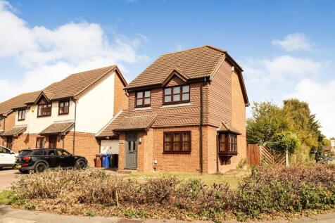 DANIEL CLOSE, Chafford Hundred, Grays