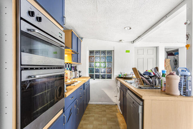 Kitchen/Dining