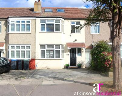 Carnarvon Avenue, Enfield, Middlesex, EN1