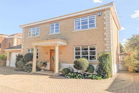 Mill Reef, Newmarket