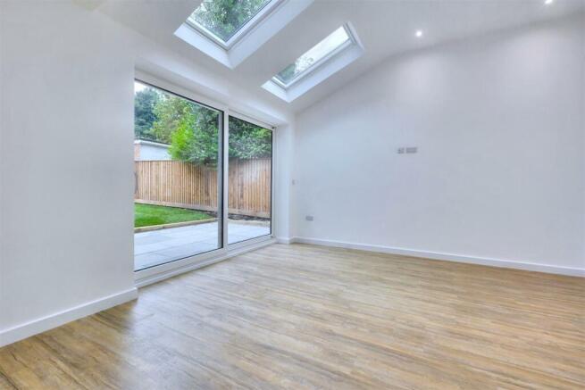 Dining Room_1.jpeg