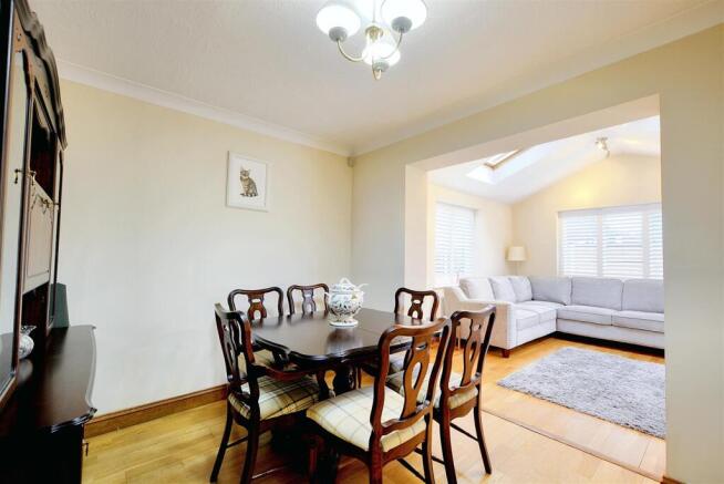 Dining Room_2.jpeg
