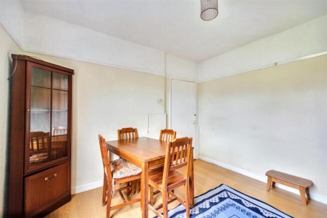 Dining Room_2.jpeg