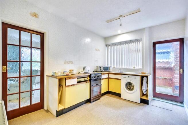 Kitchen_1.jpeg