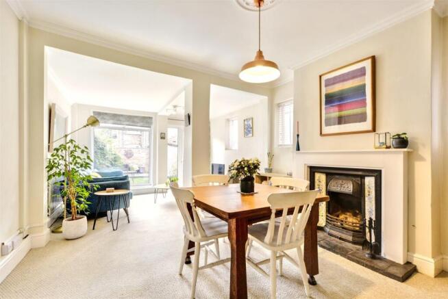 Dining Room_1.jpeg
