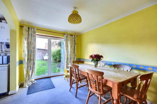 Dining Room_1.jpeg