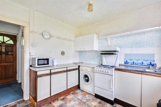 Kitchen_2.jpeg