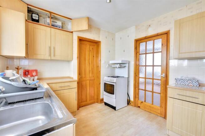 Kitchen_2.jpeg