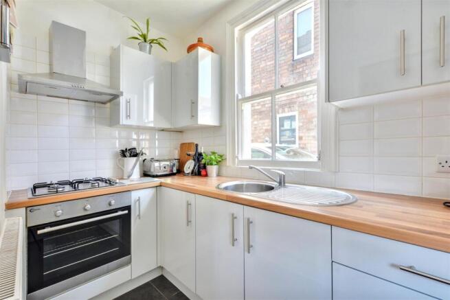 Kitchen_1.jpeg