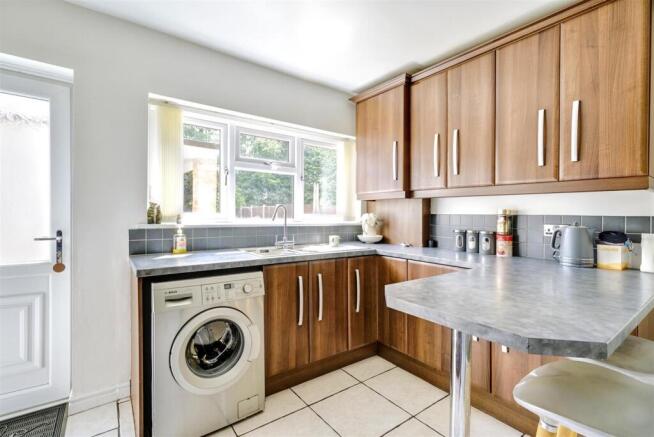 Kitchen 1_1.jpeg