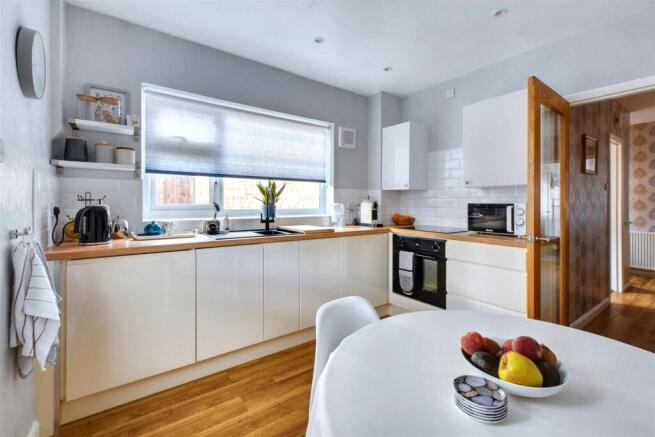 Kitchen_1.jpeg