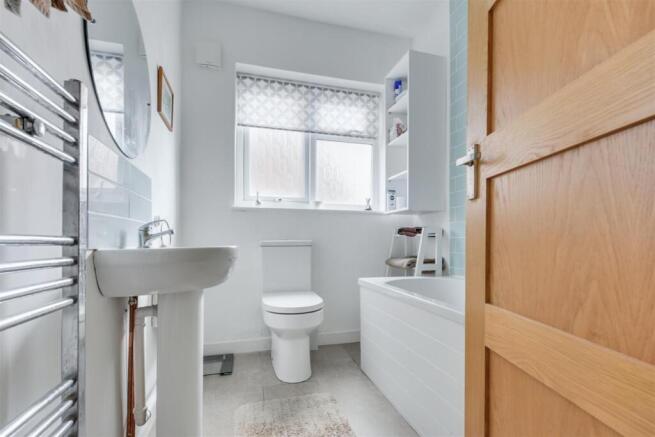 Bathroom_1.jpeg