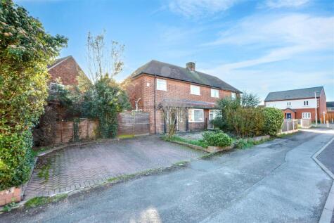 Scrivelsby Gardens, Chilwell