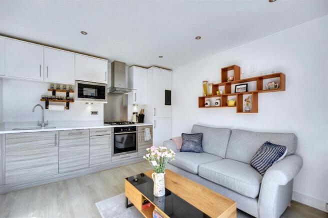 Living Kitchen_3.jpeg