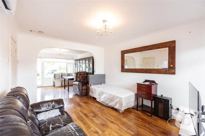 Living/Dining Area