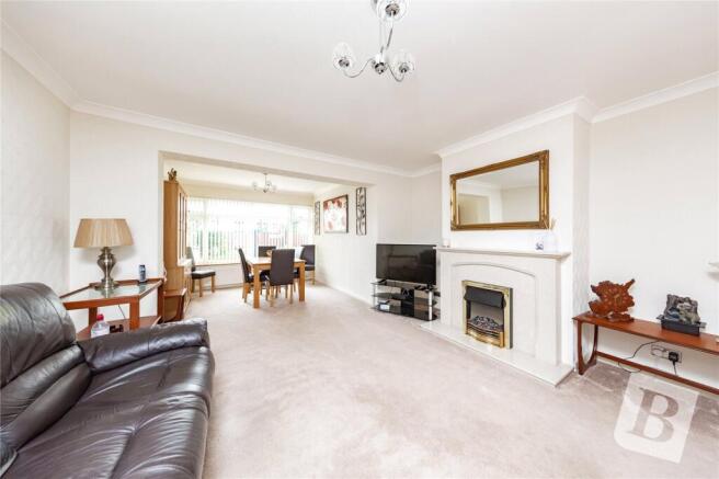 Living/Dining Area