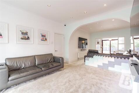 Suttons Lane, Hornchurch, RM12