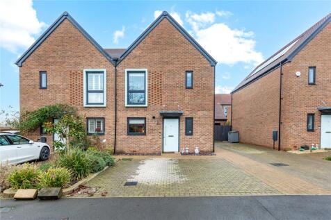 Gladiator Way, Hornchurch, RM12