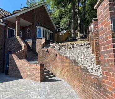 New Barn Lane, Whyteleafe