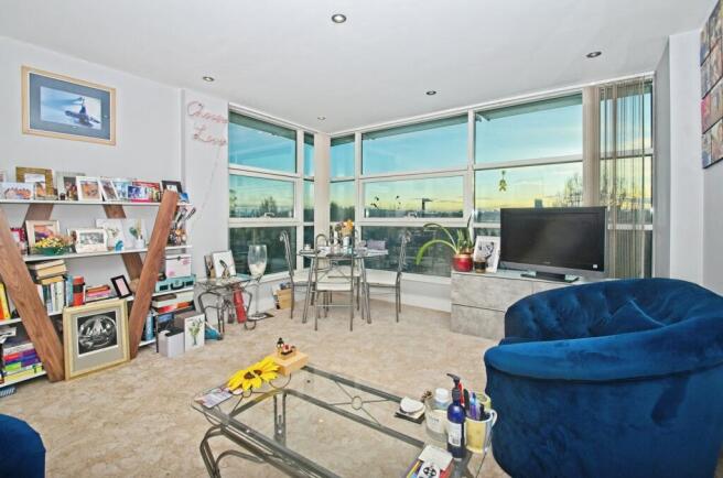 Living/Dining Area