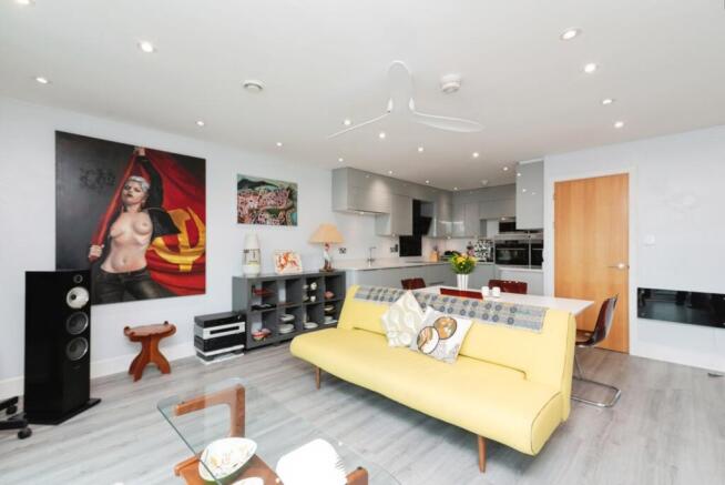Living/Dining Area
