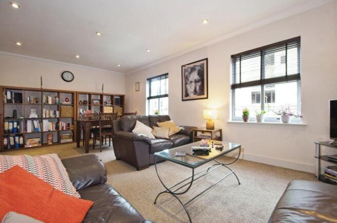 Living/Dining Area