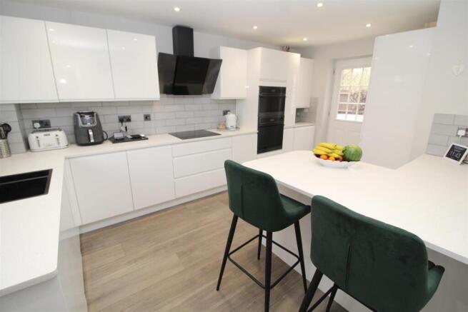 Kitchen/Breakfast Room