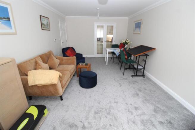 Sitting/Dining Room