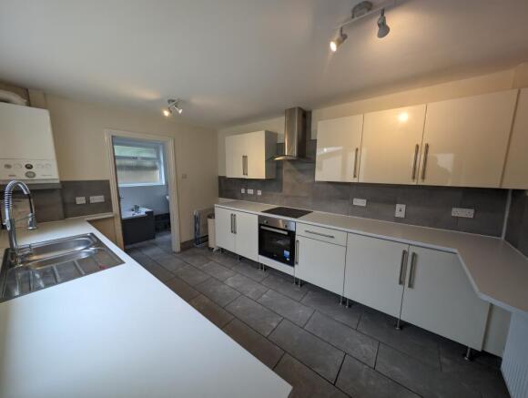 Kitchen 1