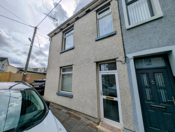 3 Bedroom Terraced for Sale