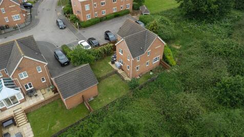 Catterick Close, Corby, Northamptonshire, NN18 8RE