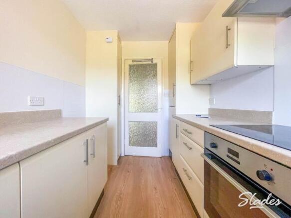 KITCHEN (2)