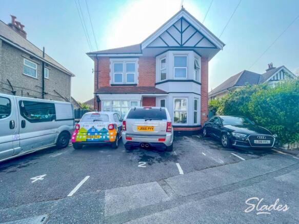 4 Stourcliffe front 