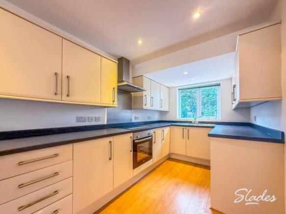 KITCHEN (2)